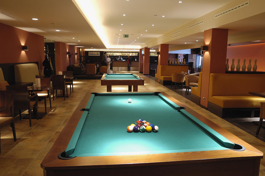 Hotel Predium Vrable Экстерьер фото
