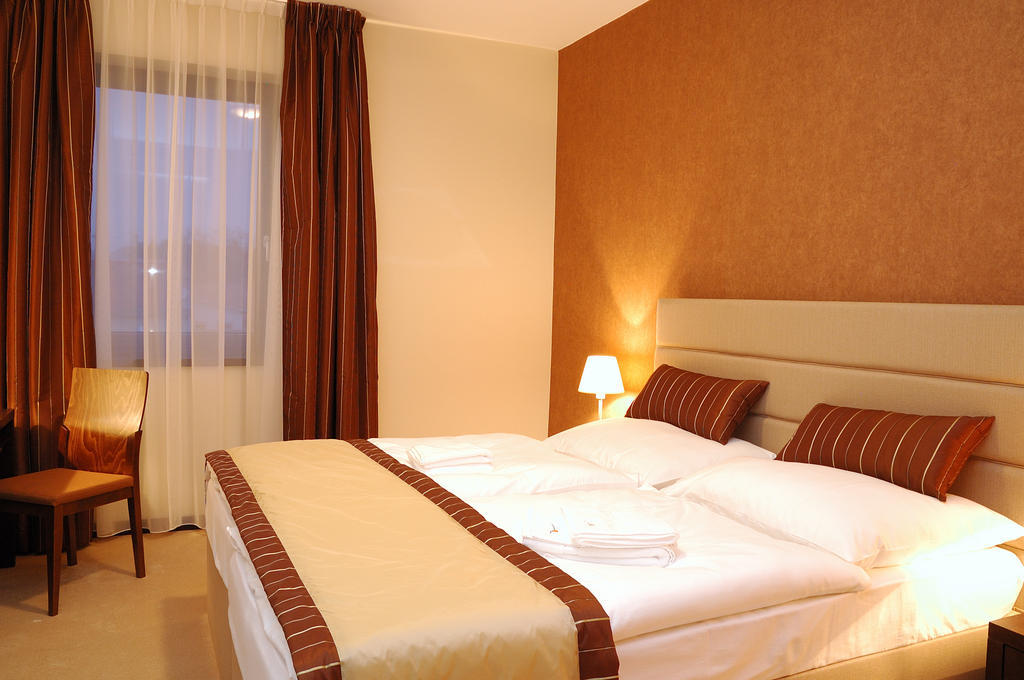 Hotel Predium Vrable Номер фото
